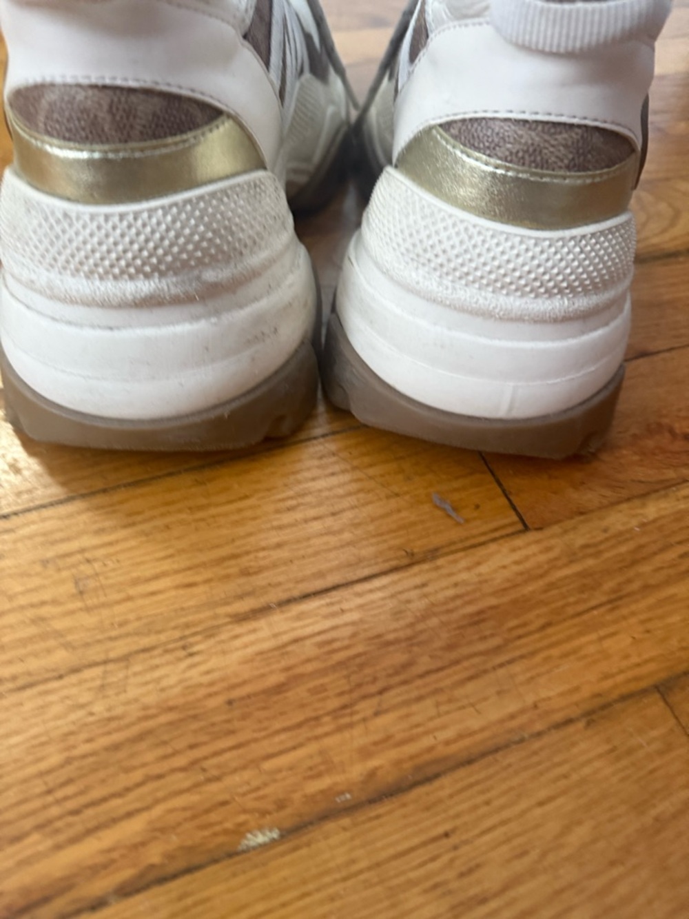 Women's Coach C165 runner cc mesh size Beige and Brown Sneakers NWOT - Picture 4 of 4